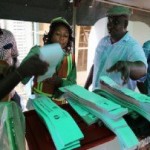 INEC-officials-with-ballots-paper.jpg1_-640×431-300×202.jpg