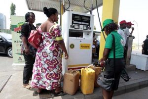 2015-05-09T080144Z-1007950001-LYNXMPEB4803L-RTROPTP-3-OZABS-US-NIGERIA-OIL-SUBSIDIES