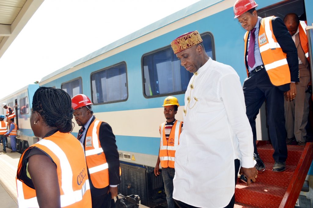 PIC.-32.-MINISTER-OF-TRANSPORTATION-INSPECTS-ABUJA-KADUNA-RAIL-PROJECT-IN-ABUJA