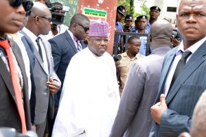 PIC.25.-ACTING-PDP-NATIONAL-CHAIRMAN-SHUT-OUT-OF-PARTYS-HEADQUARTES-IN-ABUJA