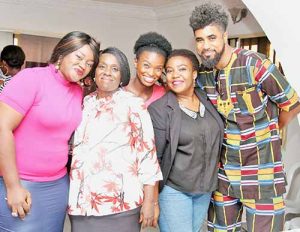 Joke Sylva (2nd left ) and members of cast of Heartbeat