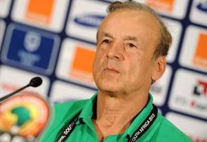 Gernot-Rohr 1