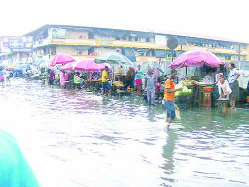Trading on flood at Mile 1 Market-2