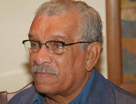 Derek-Alton-Walcott