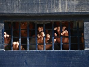 891751-PrisonersAFP-1432537225-246-640×480