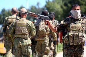 170509-syria-kurds-ypg-03-ew-1225p_c75de801ff23913730151e3a5f2659ab.nbcnews-ux-2880-1000