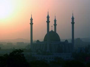 1200px-MosqueinAbuja