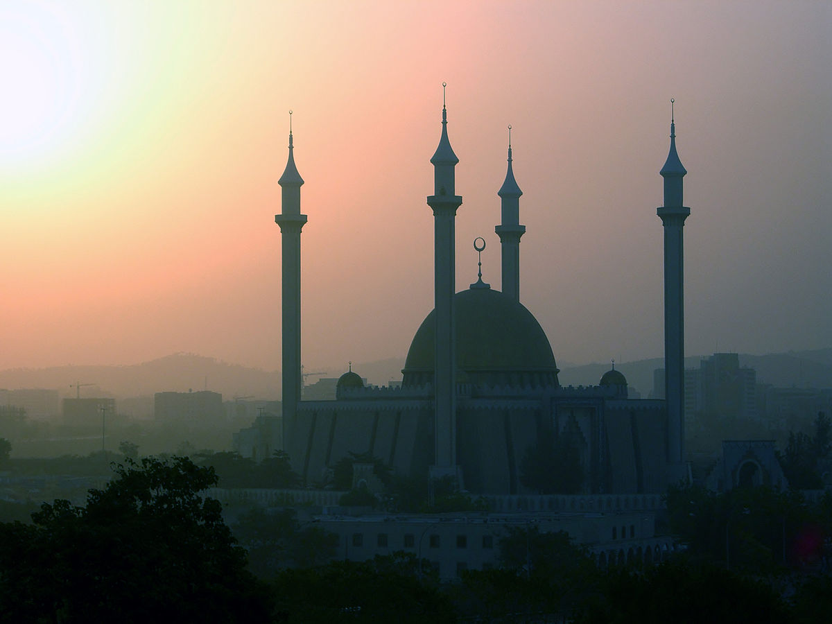 1200px-MosqueinAbuja