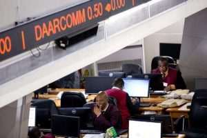 2015-09-09T095938Z-1007950001-LYNXNPEB880HZ-RTROPTP-3-OZABS-US-NIGERIA-MARKETS