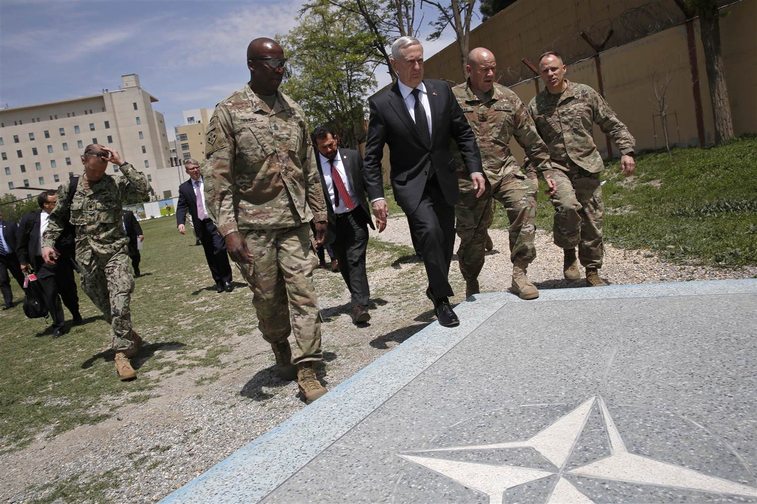 afghanistan_mattis_51327-jpg-eb246_a24cd18cebe9eeb2b0744e525dcbf461.nbcnews-ux-2880-1000