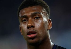 alex-iwobi-of-arsenal_1knzgpohcizug1i7lh4ei5xpus