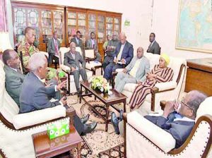 Mugabe in talks 2