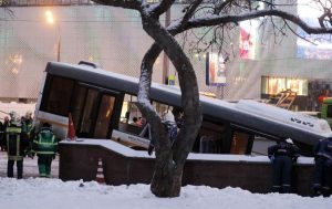 Moscow-bus-crash-kills-five