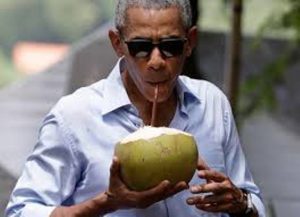 Obama-drinks-coconut-water