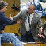 ct-victims-father-tries-to-attack-larry-nassar-photos-20180202