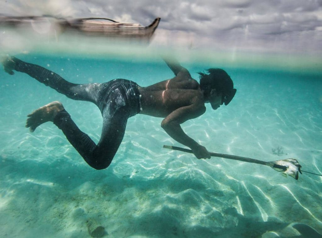 BAJAU sea nomads DIVING