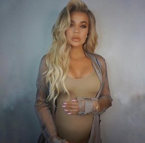 Khloe KARDASHIAN