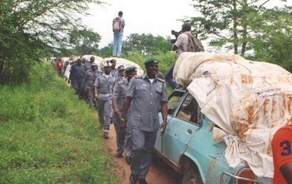 DdA8r-rWAAIlwyx