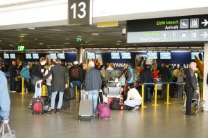 ABORTION REFERENDUM – Dublin-Airport-passengers-IMG1879-JL
