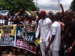 ANAMBRA YOUTH PROTEST SENATE – SUPPORT IGP IDRIS