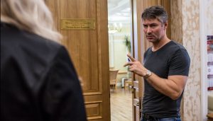 RUSSIA MAYOR RESIGNS