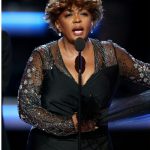 ANITA BAKER