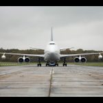 Volkswagen Touareg zieht Boeing 747