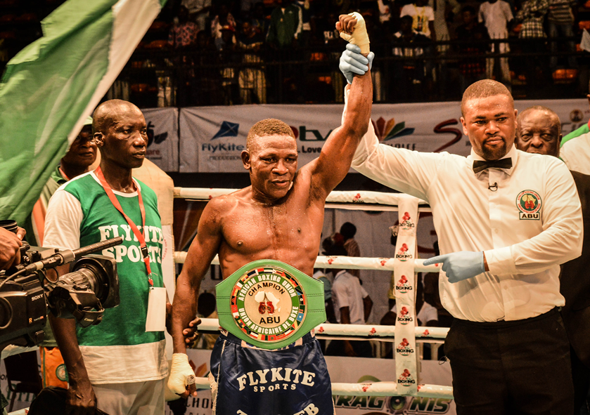 Nigerian boxer, Skoro