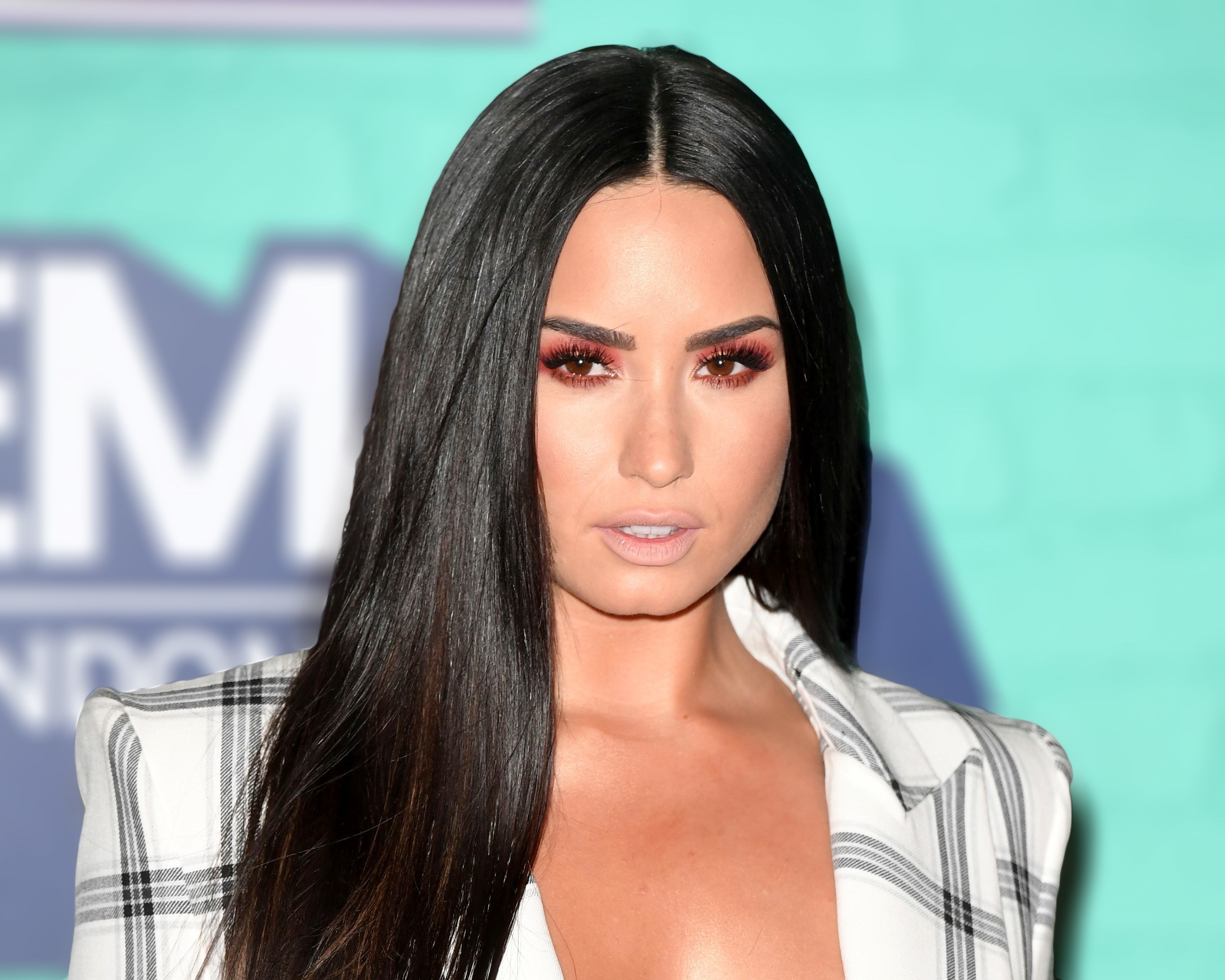 demi