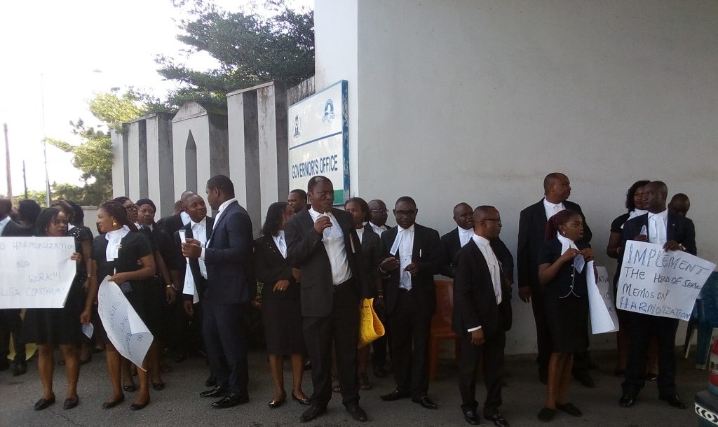 lawyers protest