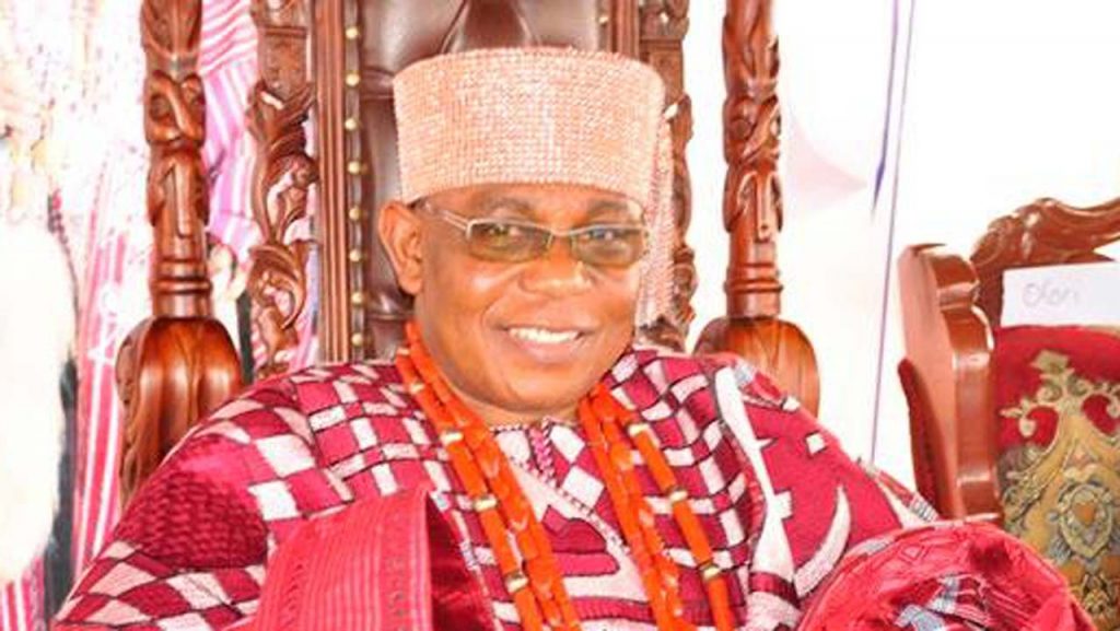 Oba-Aladelusi-Ogunlade-Aladetoyinbo