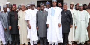 Saraki-and-others-politicians-pose-for-group-photgraph-at-the-meeting-in-Ilorin-Kwara-State-capital-660×330