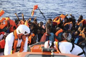 Immigrants-crossing-the-sea