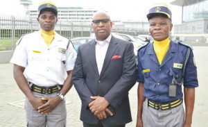 airport-security-men-that-returned-missing-bag