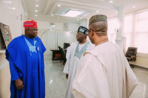 Lagos 2019: Ambode dares Tinubu, says I won’t step down