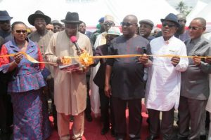 Former President Goodluck Jonathan commissioning the Ipo-Airport- Omademe Road