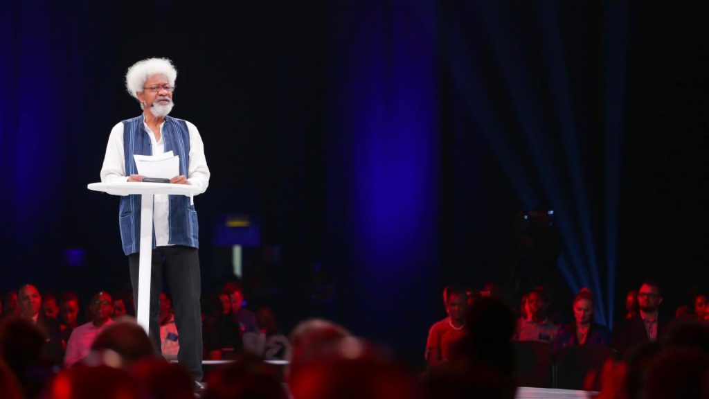 wole_soyinka_pic_by_marianne_schwankhart