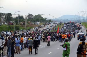 Kubuwa-Road-Protest-of-El-zakzaky-2-e1540838471482