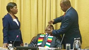 Zimbabwean president gets cholera vaccine
