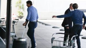 rafael-nadal-leaves-hospital-on-crutches-2018-3