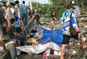 Hundreds dead, scores injured in Indonesia tsunami after volcanic eruption