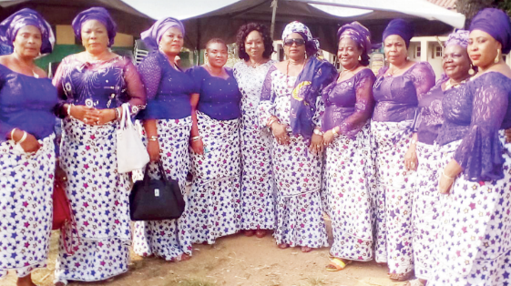 Officials of Nnebuife women association