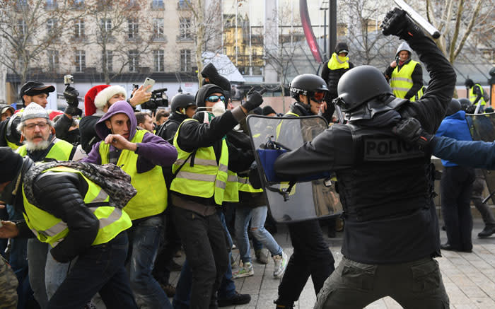 Over 1,700 detained at ‘yellow vest’ protests in France