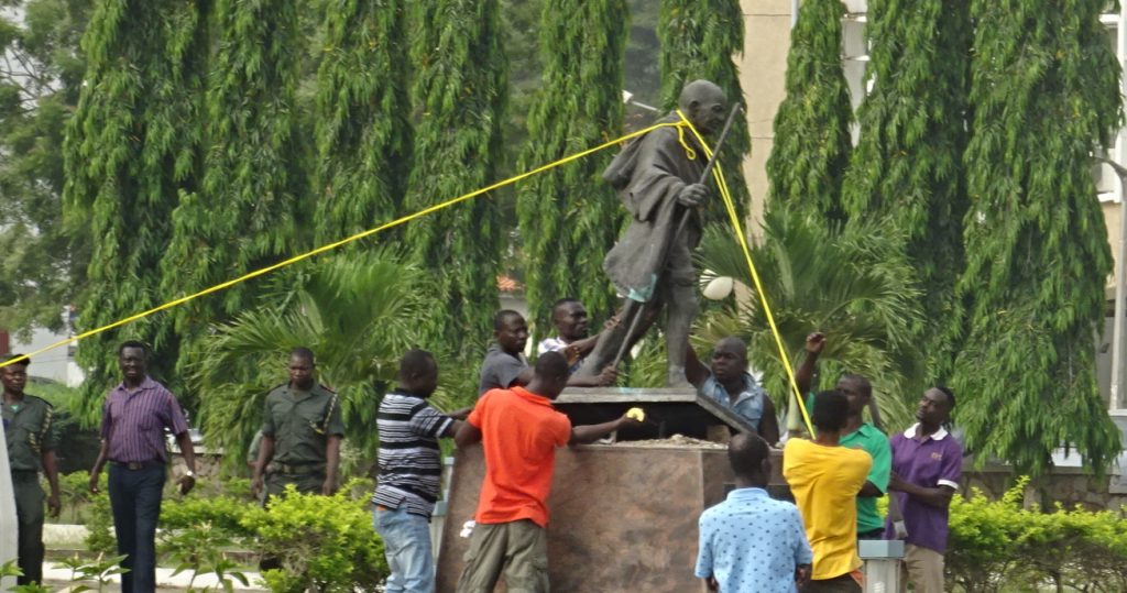 ghana-gandhi-statue-pulled-down