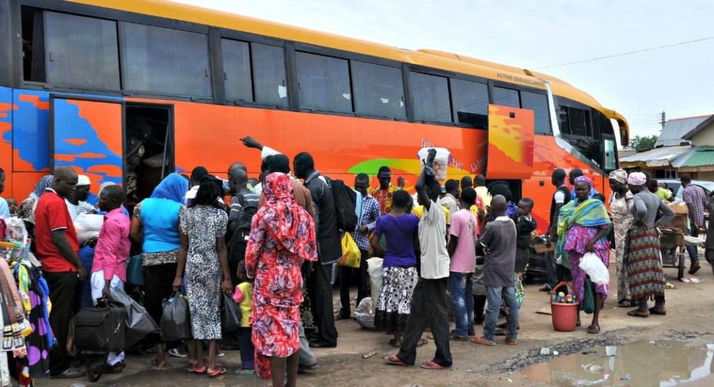 luxurious-bus-travellers