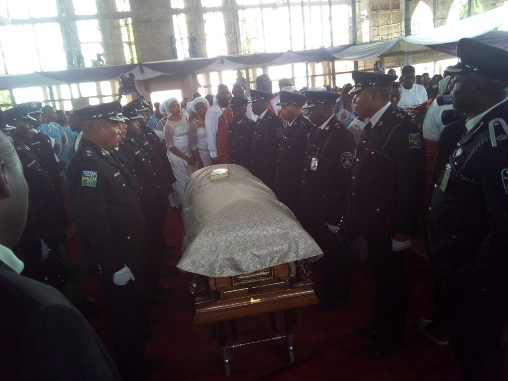 Politicians invade Uromi as Anenih is laid to rest