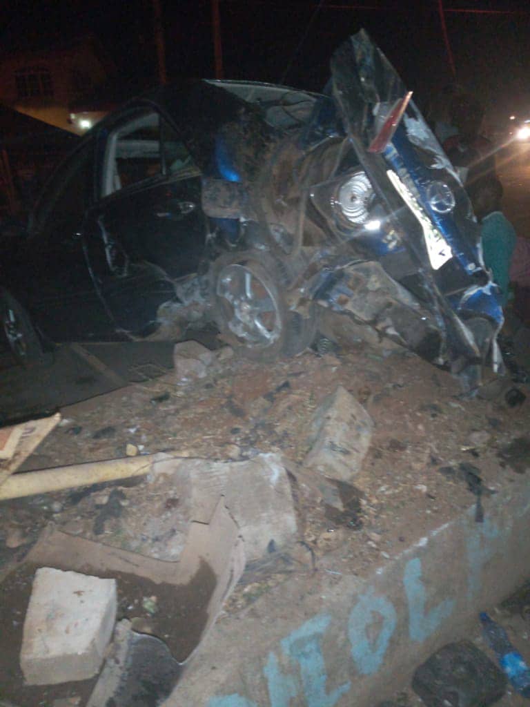 Many feared dead as truck crashes into Ekiti market