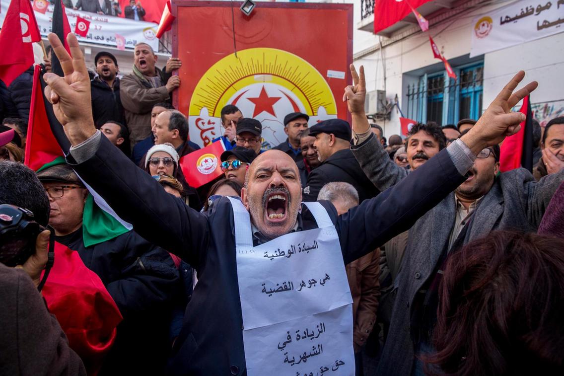 Tunisian labour union plans new strike over wages