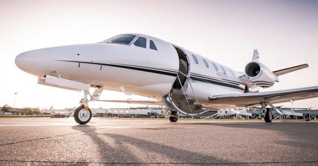-private-jet-e1526031575532