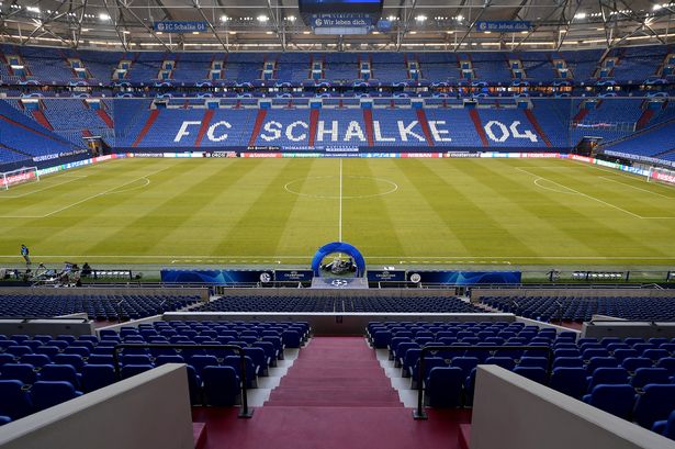 0_FC-Schalke-04-v-Manchester-City-UEFA-Champions-League-Round-of-16-First-Leg